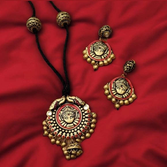Handcrafted Terracotta Necklace and Earrings Set - Picture 3 of 5